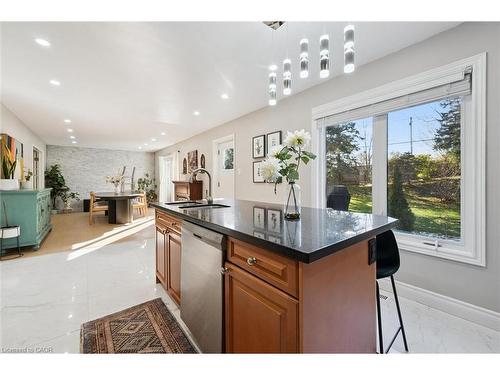 424 Clairbrook Crescent, Waterloo, ON - Indoor Photo Showing Kitchen