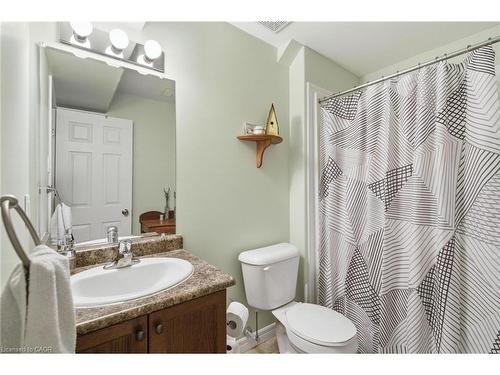 37-10 Foxglove Crescent, Kitchener, ON - Indoor Photo Showing Bathroom