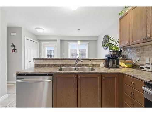 37-10 Foxglove Crescent, Kitchener, ON - Indoor Photo Showing Kitchen With Double Sink
