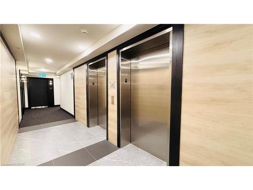 1536-145 Columbia Street W, Waterloo, ON - Indoor Photo Showing Other Room