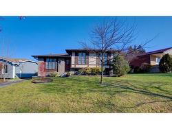 76 Devonglen Drive  Kitchener, ON N2E 2C5