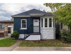 164 London Street N Hamilton, ON L8H 4B8