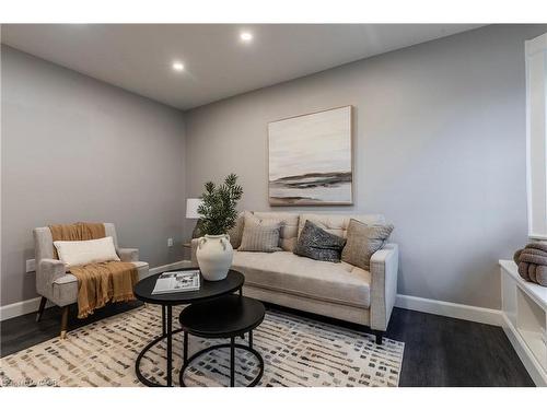 164 London Street N, Hamilton, ON - Indoor