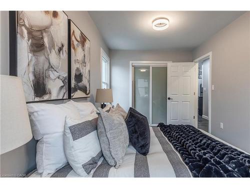 164 London Street N, Hamilton, ON - Indoor