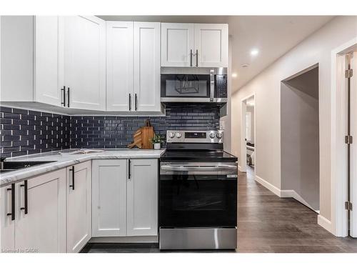164 London Street N, Hamilton, ON - Indoor Photo Showing Kitchen
