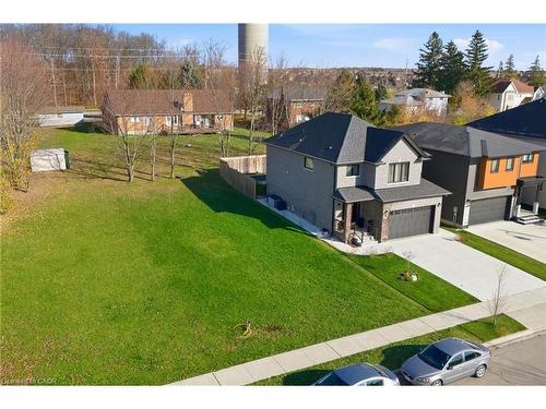 92 Gowland Drive, Binbrook, ON 