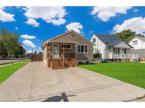 237 Adair Avenue N, Hamilton, ON - Outdoor With Facade