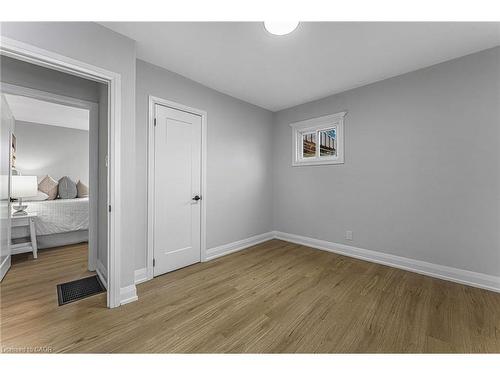 237 Adair Avenue N, Hamilton, ON - Indoor Photo Showing Other Room