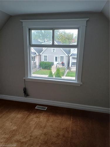 71 Crosthwaite Avenue N, Hamilton, ON - Indoor Photo Showing Other Room