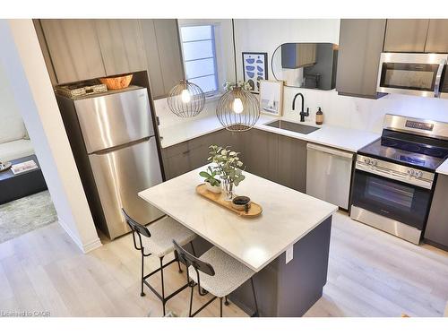 83-1317 Leriche Way, Milton, ON - Indoor Photo Showing Kitchen