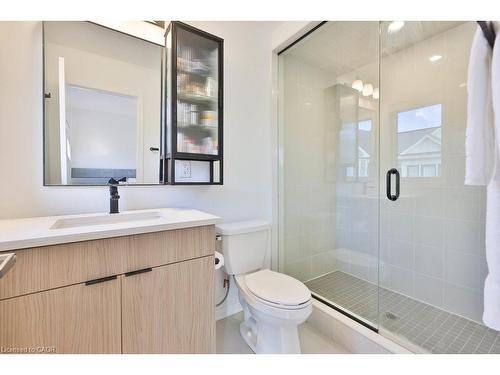 83-1317 Leriche Way, Milton, ON - Indoor Photo Showing Bathroom