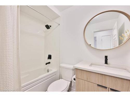 83-1317 Leriche Way, Milton, ON - Indoor Photo Showing Bathroom