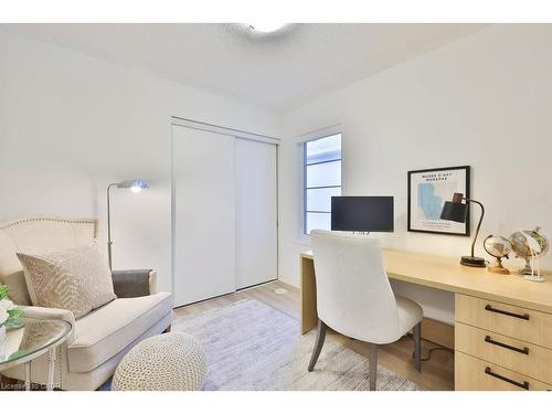 83-1317 Leriche Way, Milton, ON - Indoor Photo Showing Office