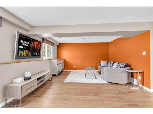 28 Ridgeway Crescent, Kitchener, ON - Indoor Photo Showing Other Room
