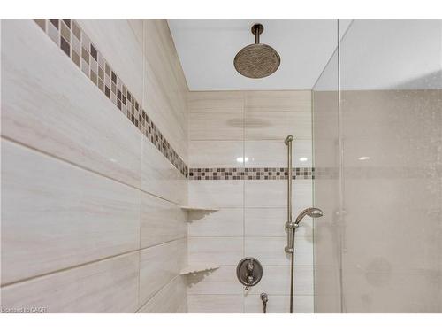 28 Ridgeway Crescent, Kitchener, ON - Indoor Photo Showing Bathroom