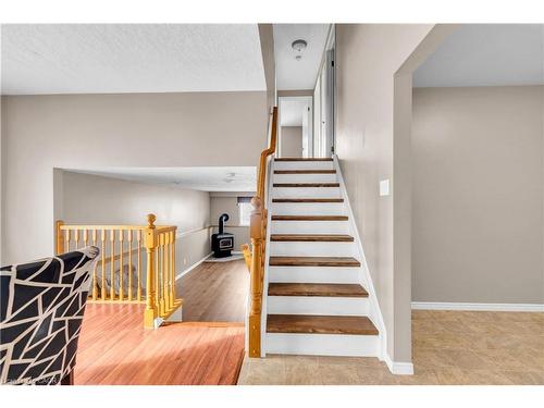28 Ridgeway Crescent, Kitchener, ON - Indoor Photo Showing Other Room