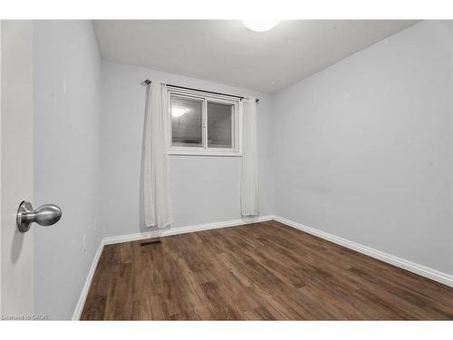 215 Berkindale Drive, Hamilton, ON - Indoor Photo Showing Other Room