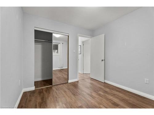 215 Berkindale Drive, Hamilton, ON - Indoor Photo Showing Other Room