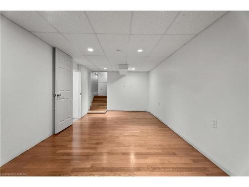 215 Berkindale Drive, Hamilton, ON - Indoor Photo Showing Other Room