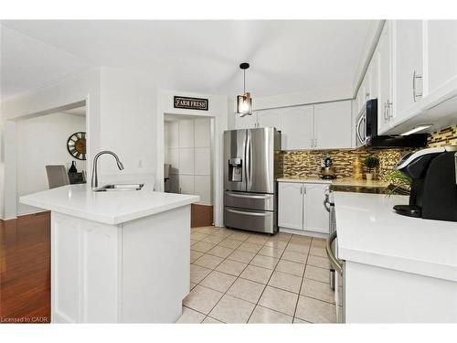 11 Redfinch Way, Brampton, ON - Indoor Photo Showing Kitchen With Stainless Steel Kitchen