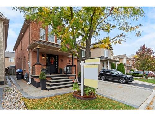 11 Redfinch Way, Brampton, ON - Outdoor With Facade