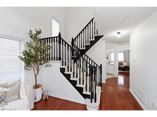 11 Redfinch Way, Brampton, ON - Indoor Photo Showing Other Room