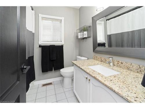 11 Redfinch Way, Brampton, ON - Indoor Photo Showing Bathroom