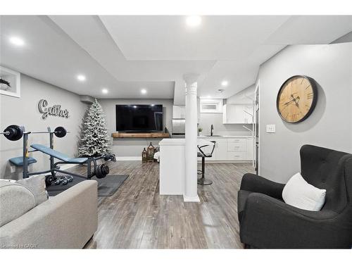 11 Redfinch Way, Brampton, ON - Indoor