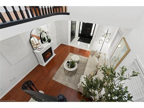 11 Redfinch Way, Brampton, ON - Indoor