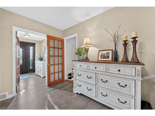 152 Ridge Road W, Grimsby, ON - Indoor