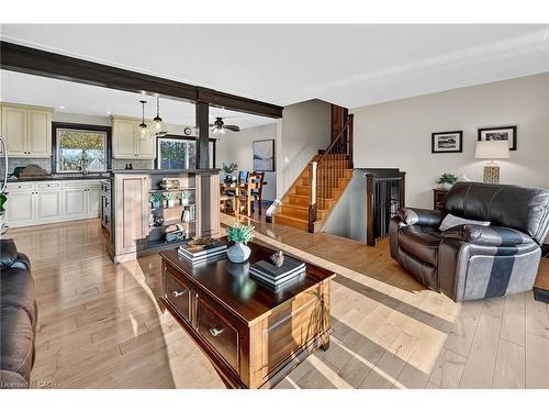 152 Ridge Road W, Grimsby, ON - Indoor