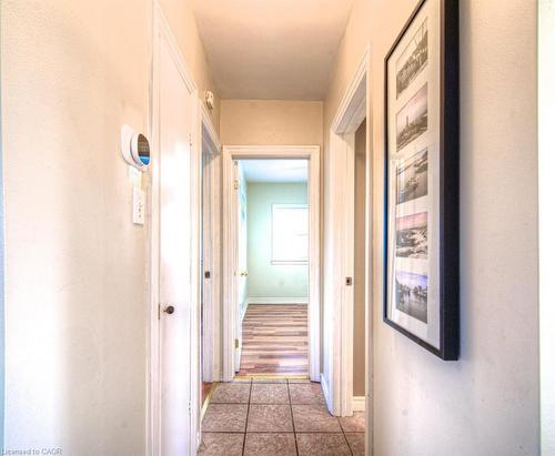 44 Jaffray Street, Cambridge, ON - Indoor Photo Showing Other Room