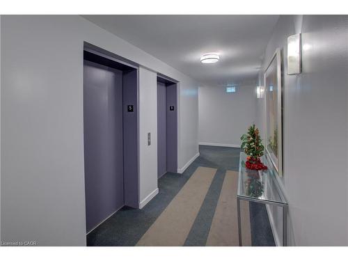 502-170 Water Street N, Cambridge, ON - Indoor Photo Showing Other Room