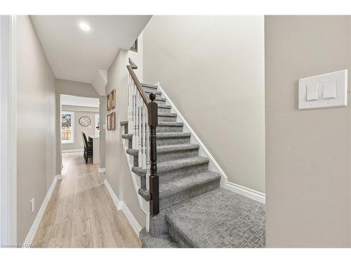 38-5255 Lakeshore Road, Burlington, ON - Indoor Photo Showing Other Room