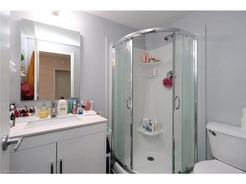 216-1291 Gordon Street, Guelph, ON - Indoor Photo Showing Bathroom