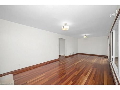 2523 Waterford Street, Oakville, ON - Indoor Photo Showing Other Room