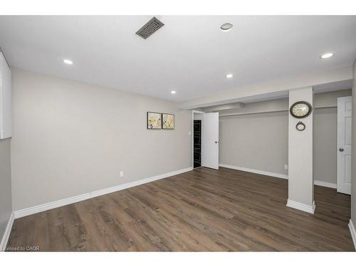 2523 Waterford Street, Oakville, ON - Indoor Photo Showing Other Room