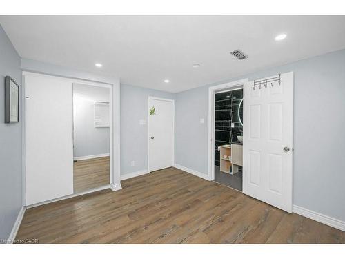 2523 Waterford Street, Oakville, ON - Indoor Photo Showing Other Room