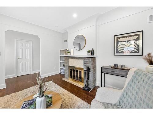610 Guelph Line, Burlington, ON - Indoor Photo Showing Living Room With Fireplace