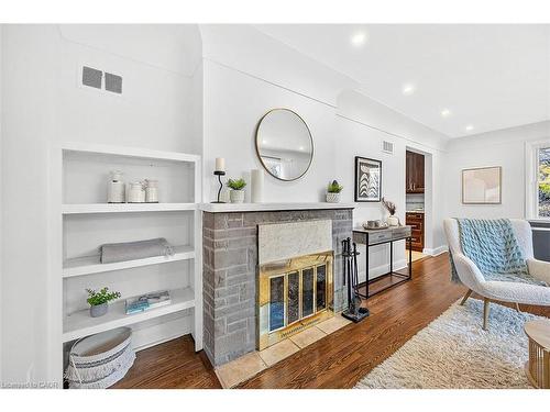 610 Guelph Line, Burlington, ON - Indoor Photo Showing Living Room With Fireplace