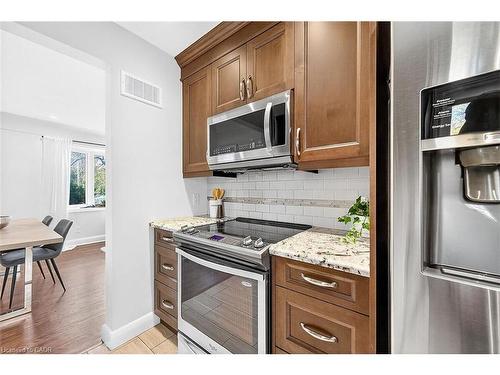 610 Guelph Line, Burlington, ON - Indoor Photo Showing Kitchen