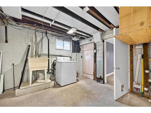 610 Guelph Line, Burlington, ON - Indoor Photo Showing Laundry Room