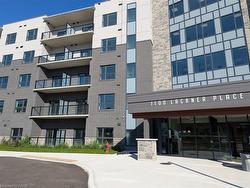 203-1100 Lackner Place  Kitchener, ON N2A 0M1