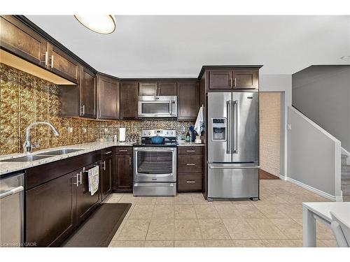 64-145 Rice Avenue, Hamilton, ON - Indoor Photo Showing Kitchen With Stainless Steel Kitchen With Double Sink