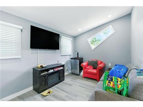 74 East 14Th Street, Hamilton, ON - Indoor