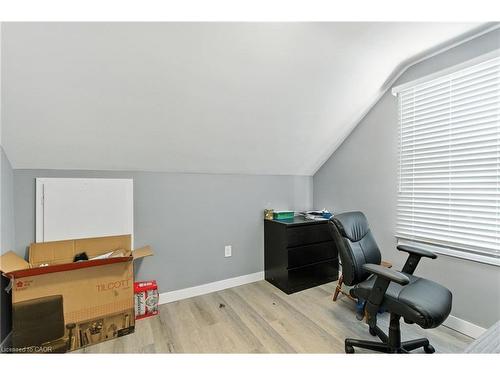 74 East 14Th Street, Hamilton, ON - Indoor Photo Showing Office