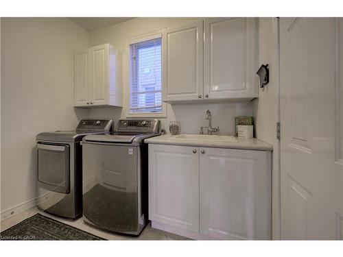 169 Falconridge Drive, Kitchener, ON - Indoor Photo Showing Laundry Room