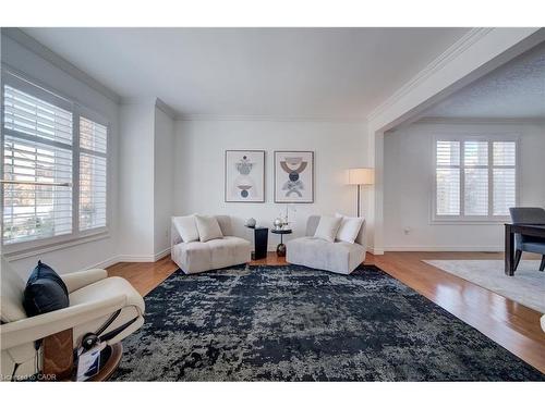 169 Falconridge Drive, Kitchener, ON - Indoor Photo Showing Living Room