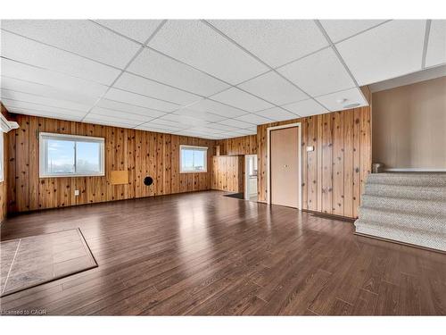 2241 Line 34, Shakespeare, ON - Indoor Photo Showing Other Room