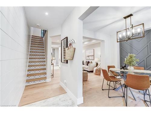 32 Cumberland Avenue, Hamilton, ON - Indoor Photo Showing Other Room